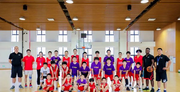 为什么篮球教练要不断改进训练方法_0